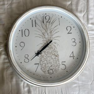 White Pineapple Clock